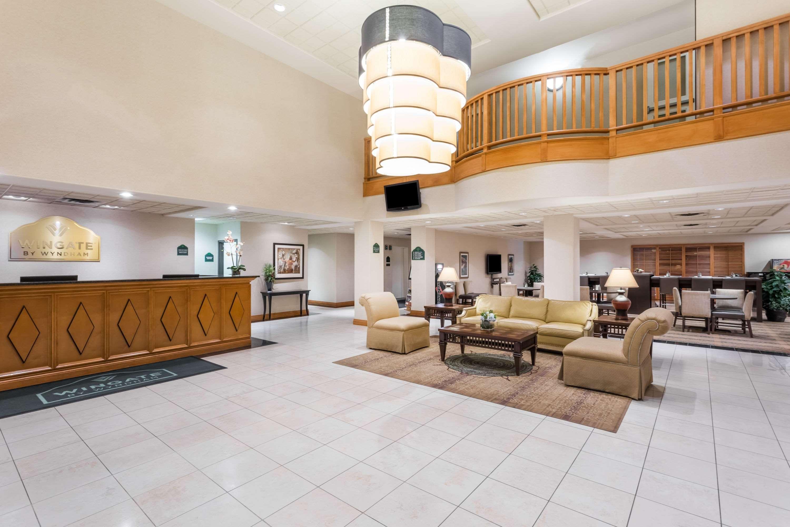 Wingate By Wyndham Calgary South Ξενοδοχείο Εξωτερικό φωτογραφία