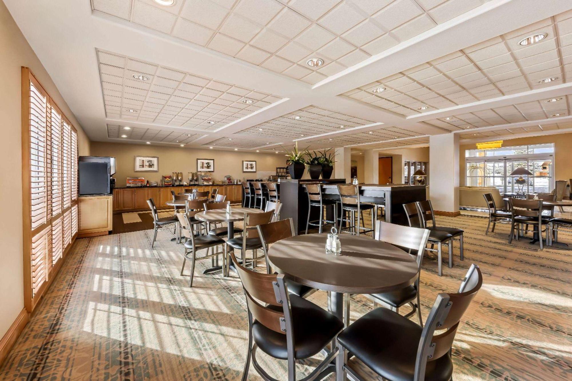 Wingate By Wyndham Calgary South Ξενοδοχείο Εξωτερικό φωτογραφία